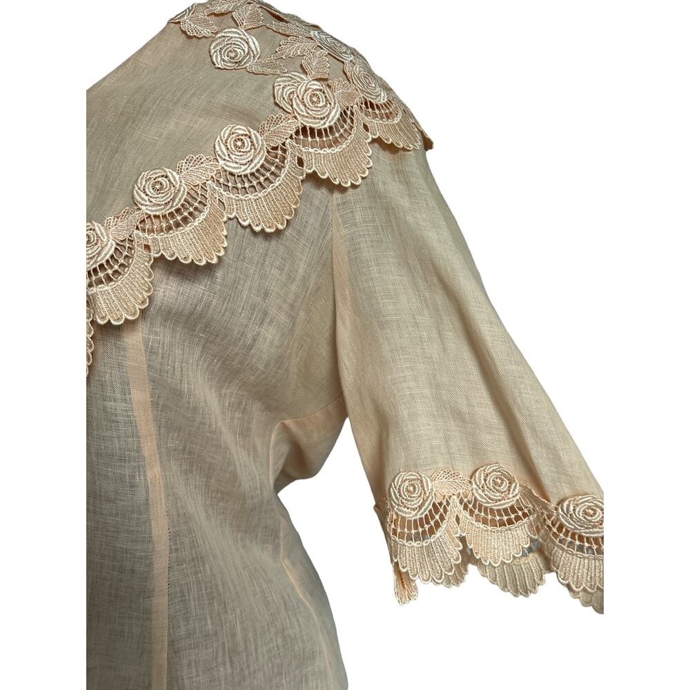 Cloak of Many Colors Vintage Sz 12 Folded Collared Rose Embroidered Blouse Peach - Picture 3 of 6